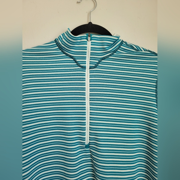 Patagonia Quarter Zip - Picture 4 of 6